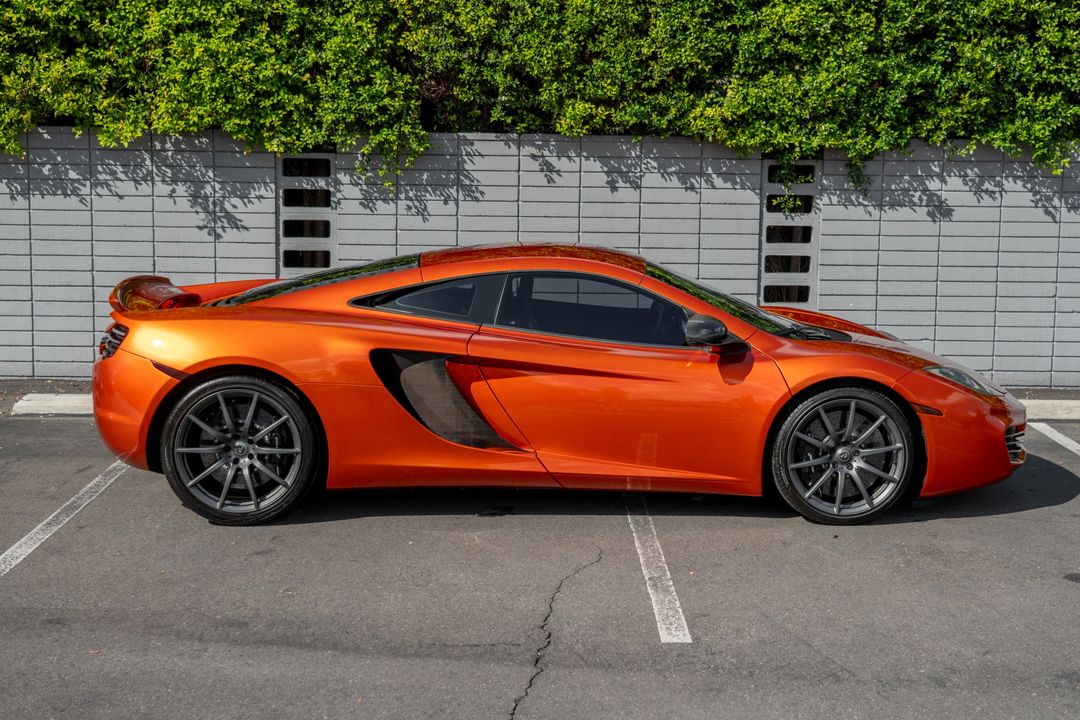 2012 McLaren MP4-12C