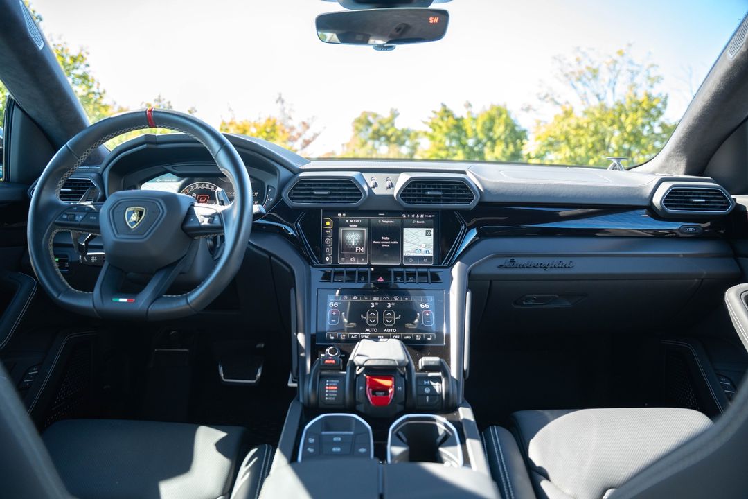 2023 Lamborghini Urus