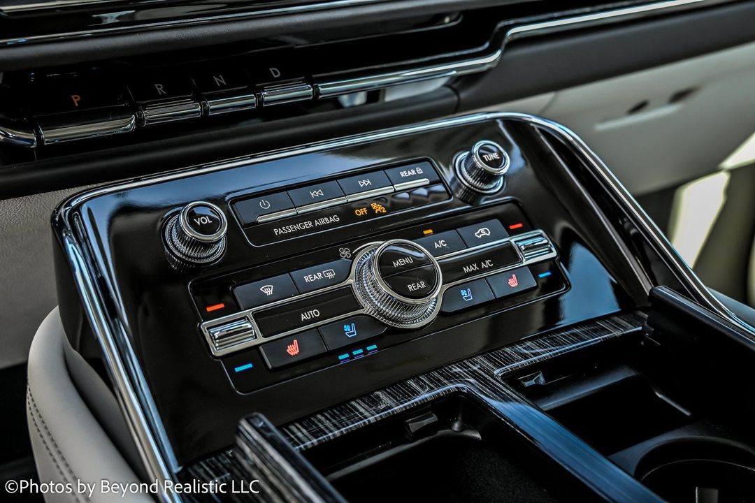 2024 Lincoln Navigator