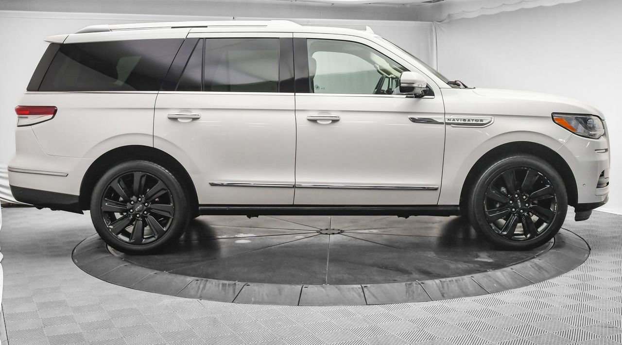 2022 Lincoln Navigator