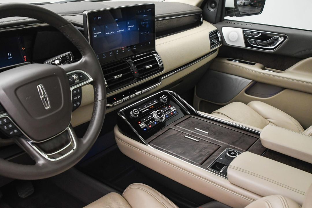 2022 Lincoln Navigator