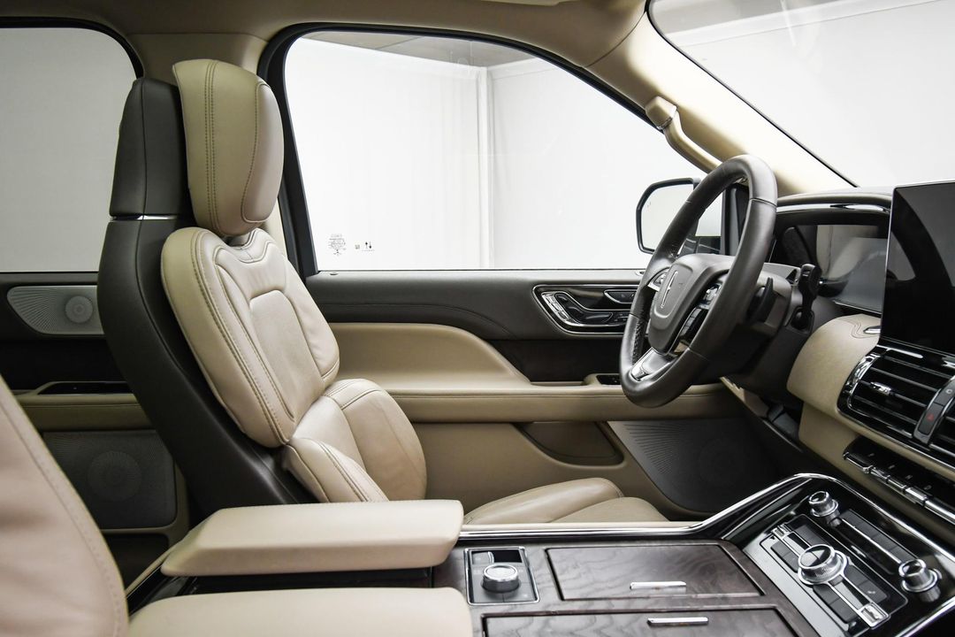 2022 Lincoln Navigator