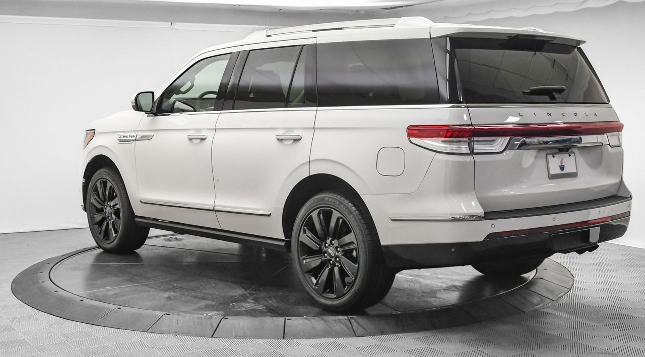 2022 Lincoln Navigator