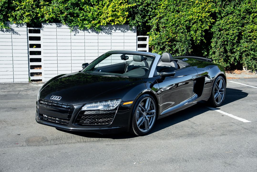 2014 Audi R8 (Gated Manual)