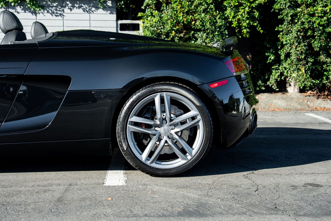 2014 Audi R8 (Gated Manual)