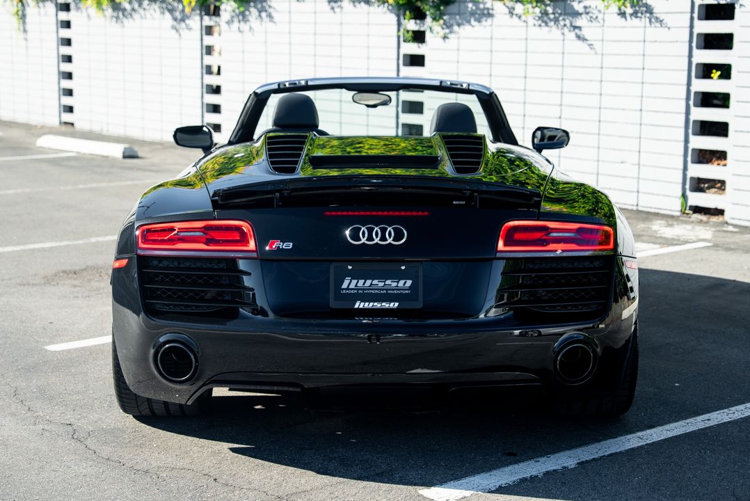 2014 Audi R8 (Gated Manual)