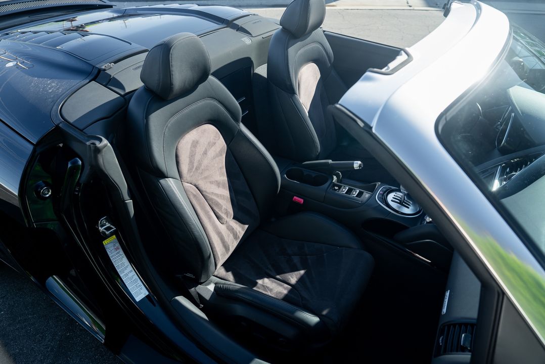 2014 Audi R8 (Gated Manual)