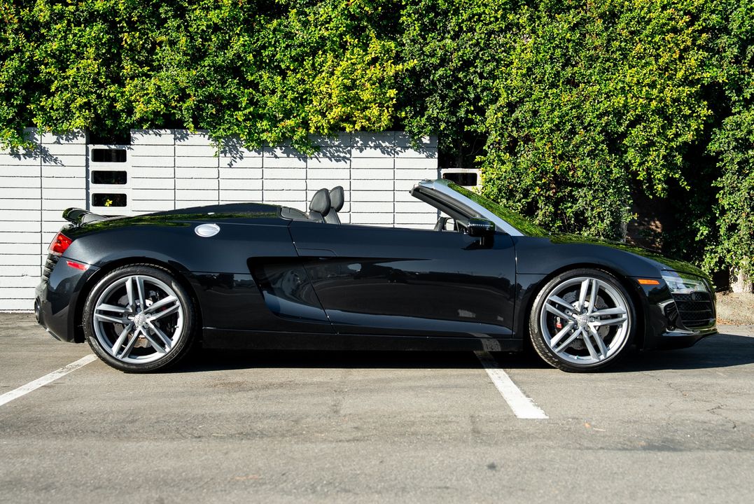 2014 Audi R8 (Gated Manual)
