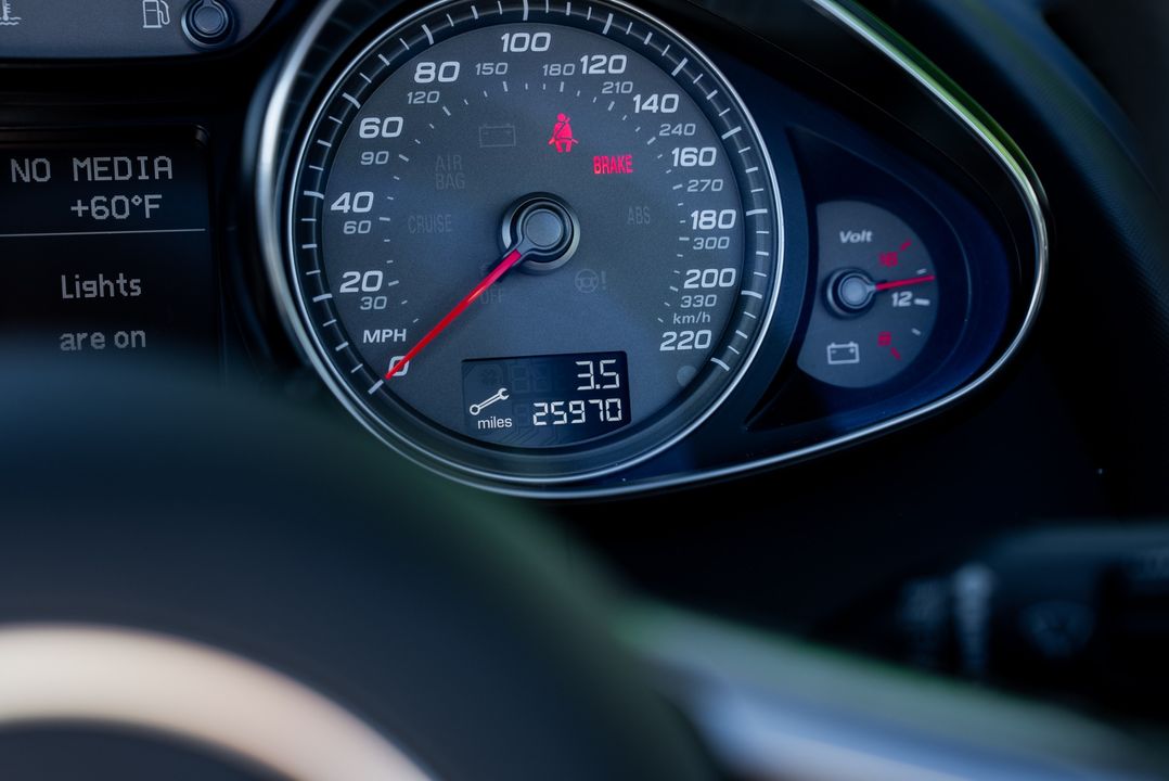 2014 Audi R8 (Gated Manual)