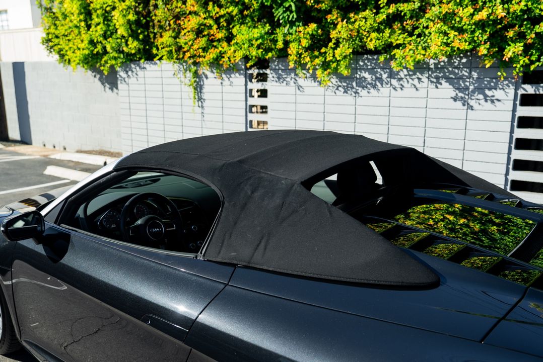 2014 Audi R8 (Gated Manual)