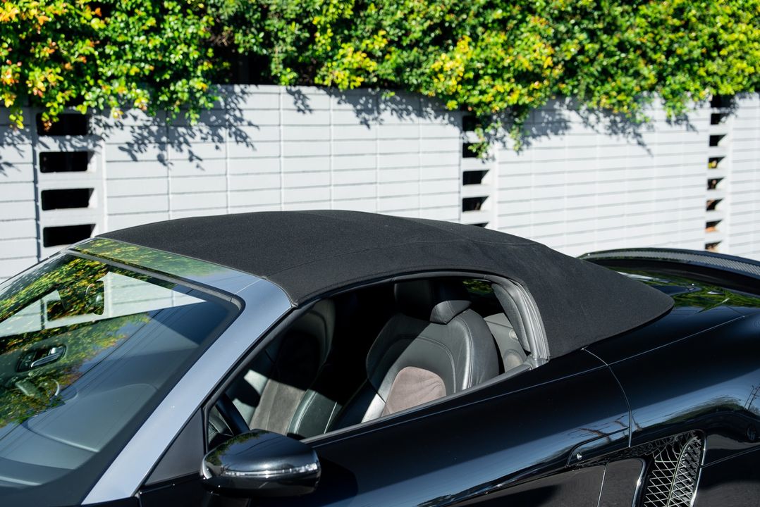 2014 Audi R8 (Gated Manual)