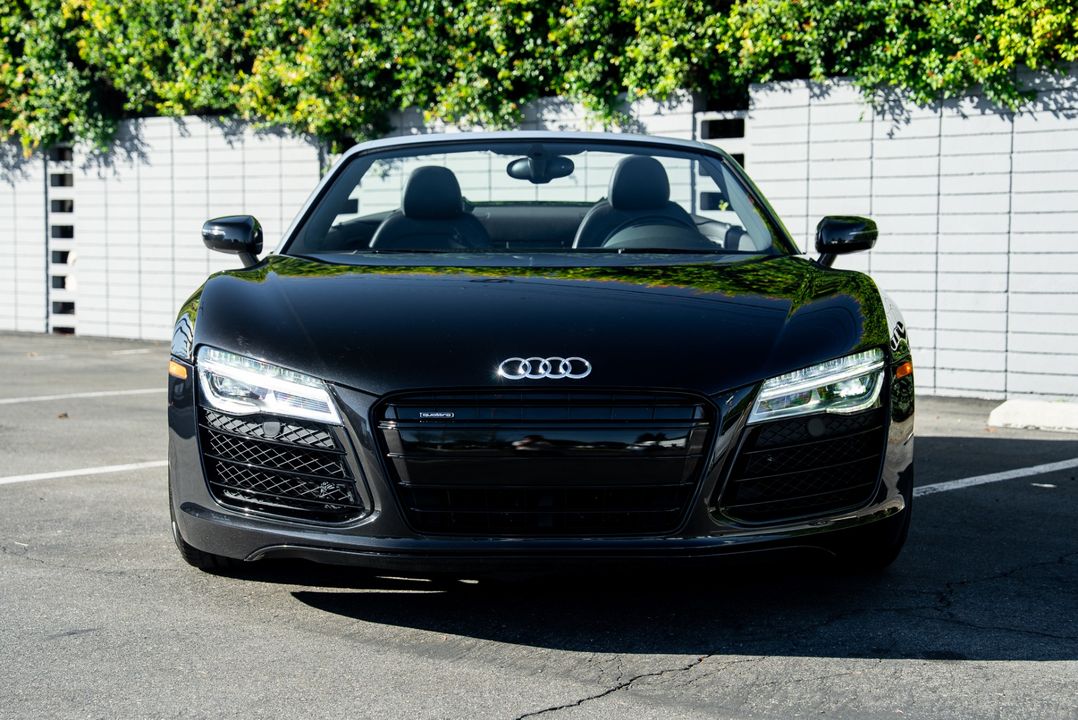 2014 Audi R8 (Gated Manual)