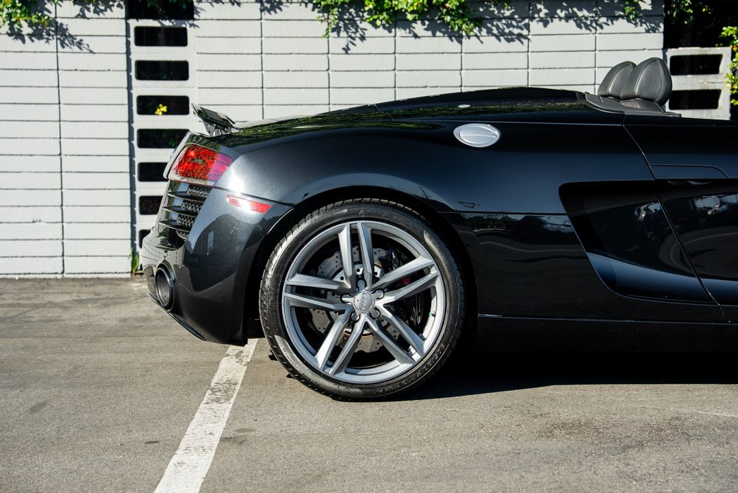 2014 Audi R8 (Gated Manual)