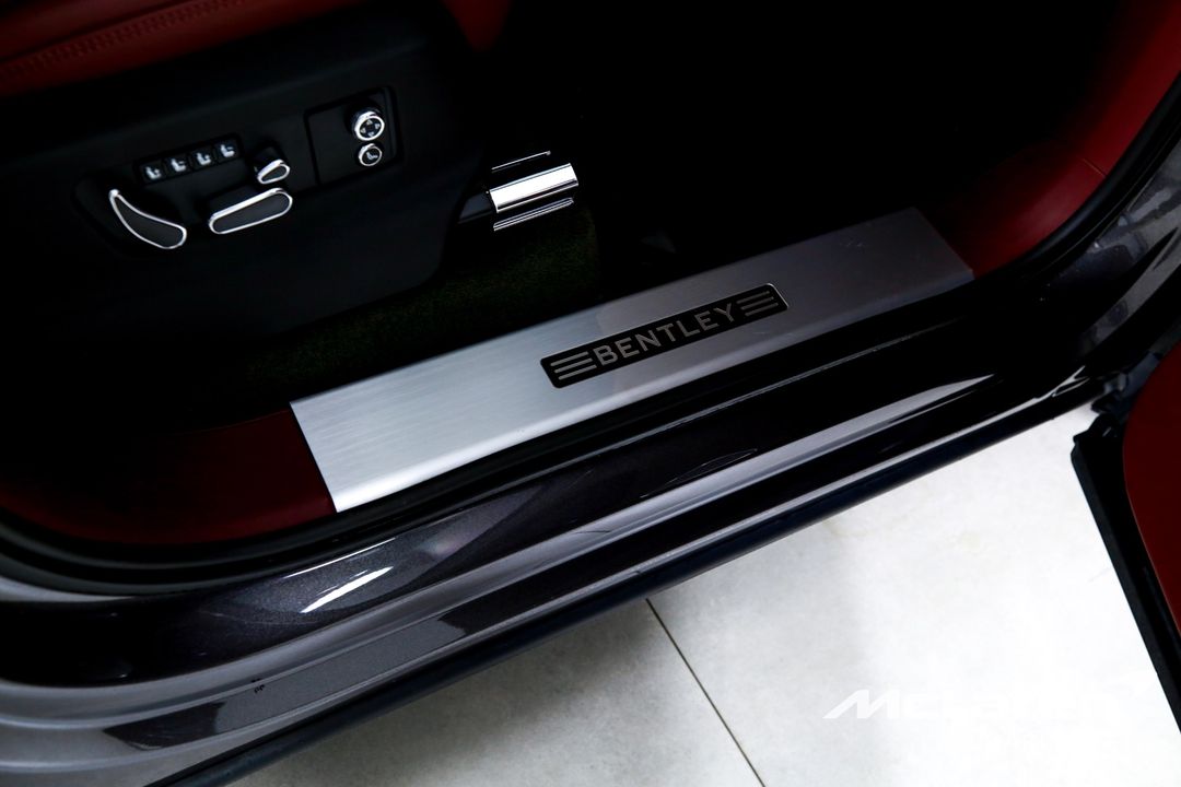 2023 Bentley Bentayga EWB