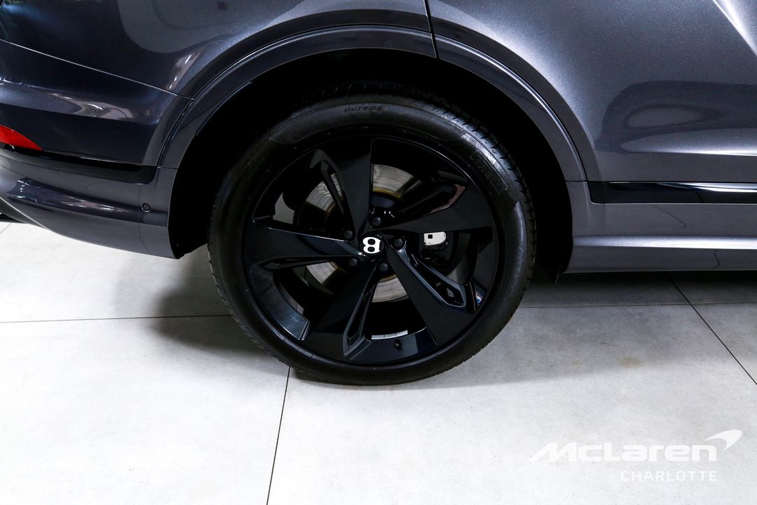 2023 Bentley Bentayga EWB