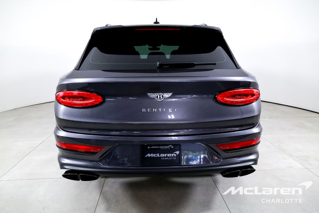 2023 Bentley Bentayga EWB
