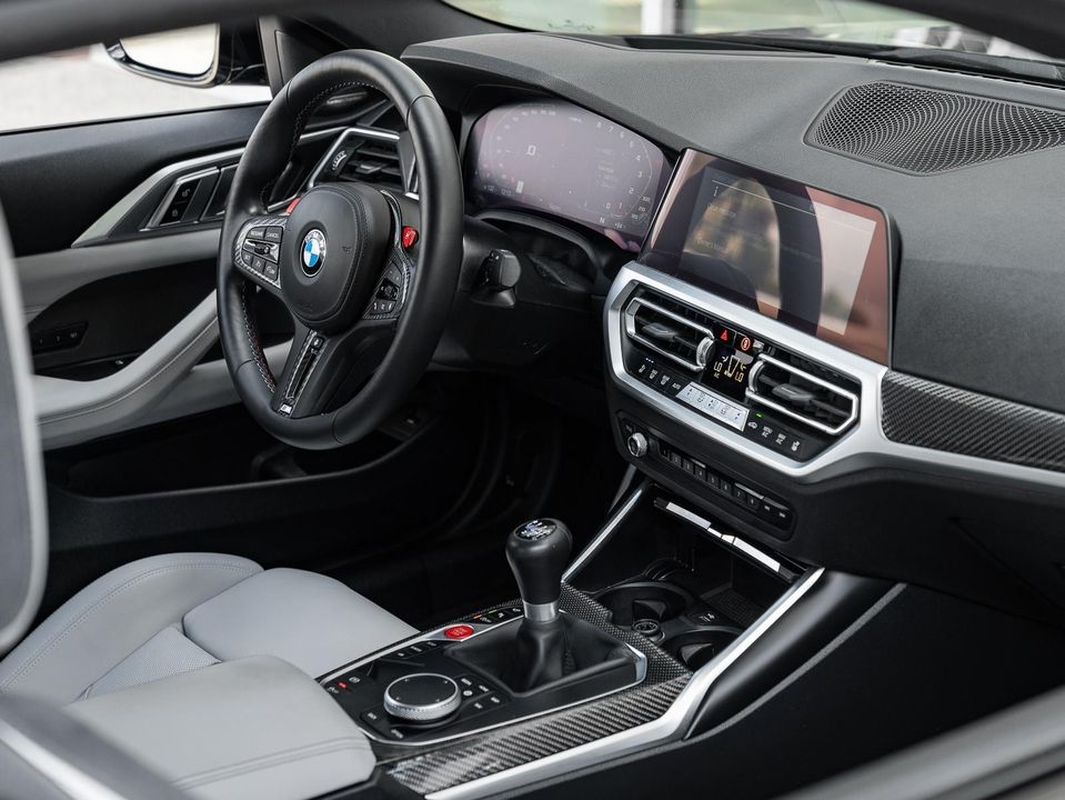 2022 BMW M4