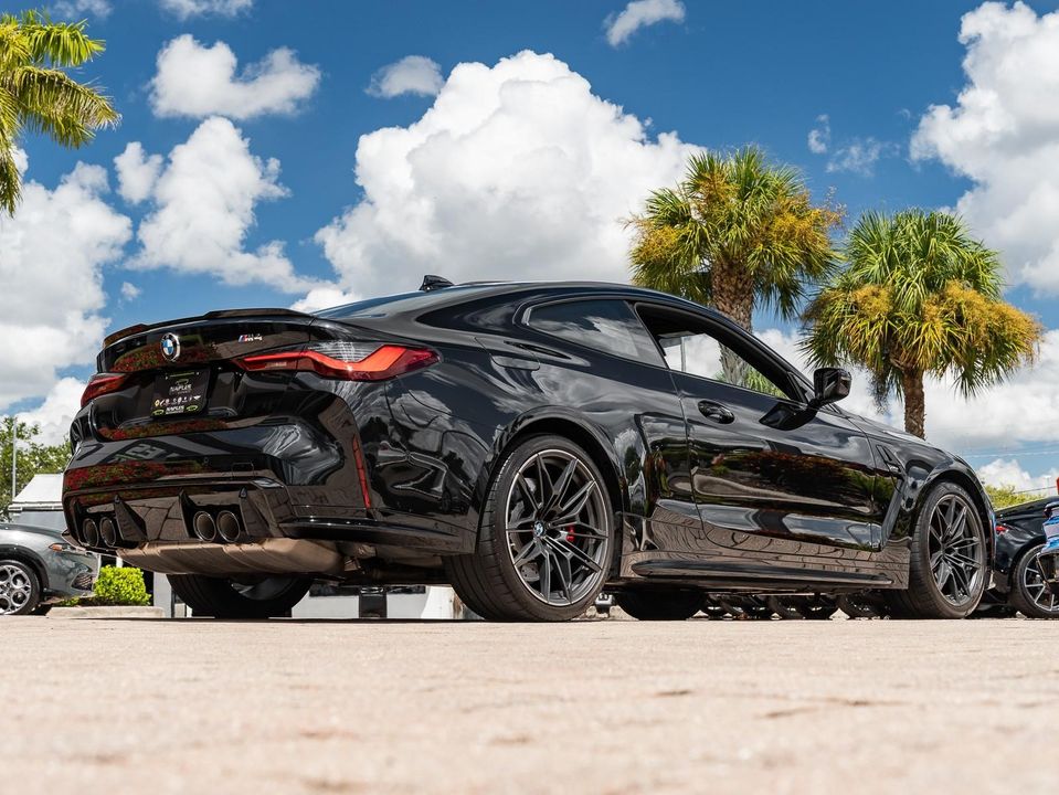 2022 BMW M4