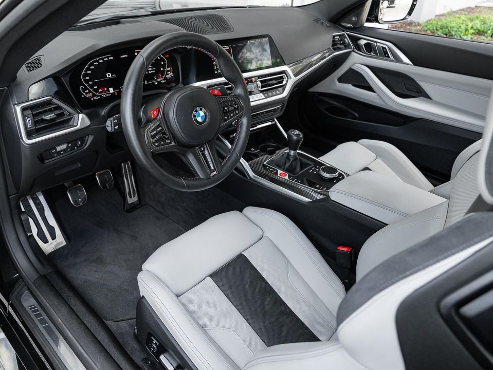 2022 BMW M4