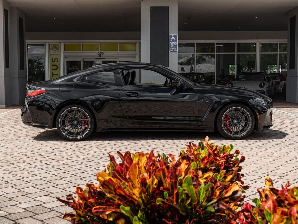 2022 BMW M4