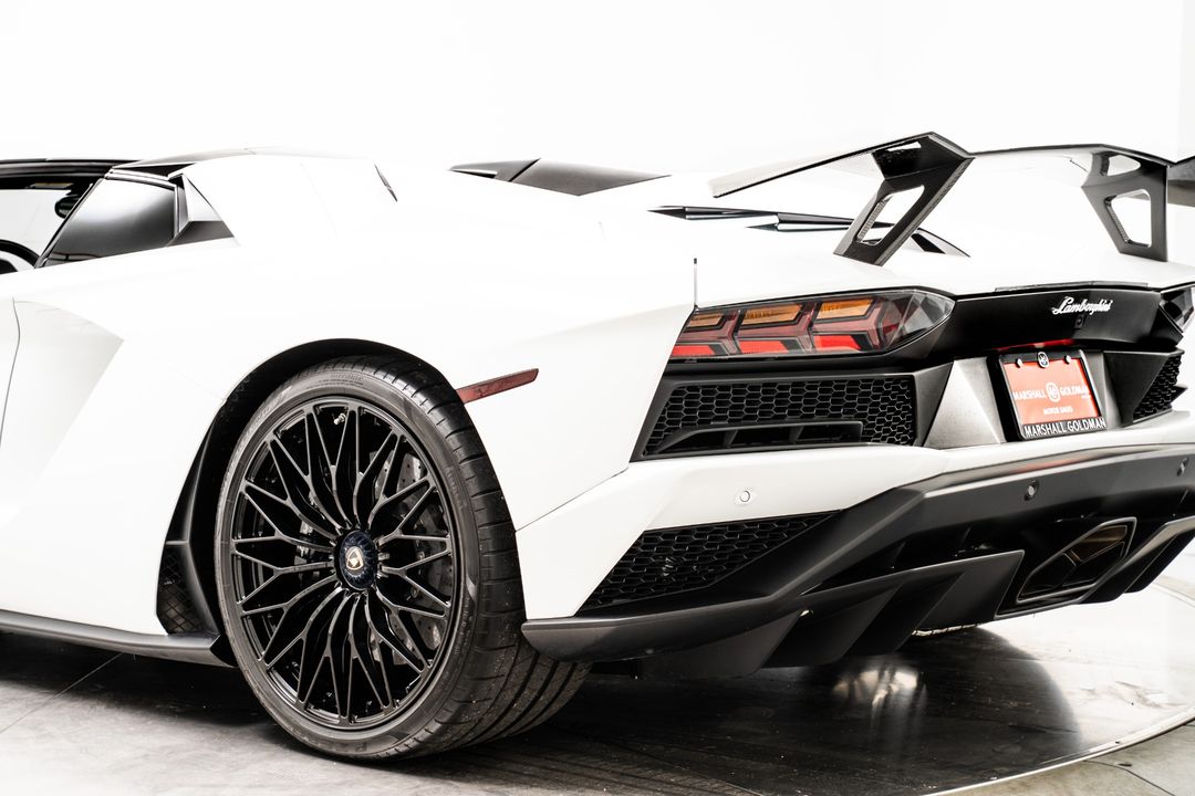 2019 Lamborghini Aventador
