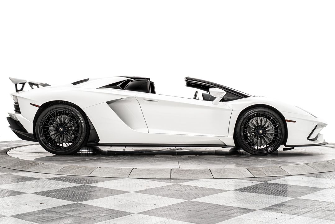 2019 Lamborghini Aventador