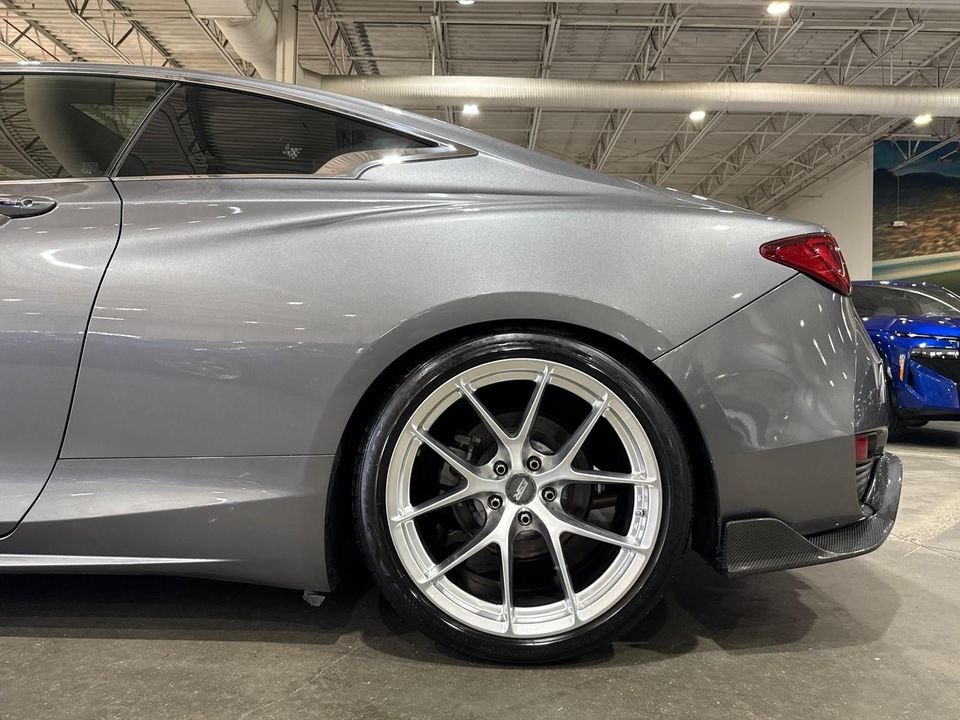 2017 INFINITI Q60