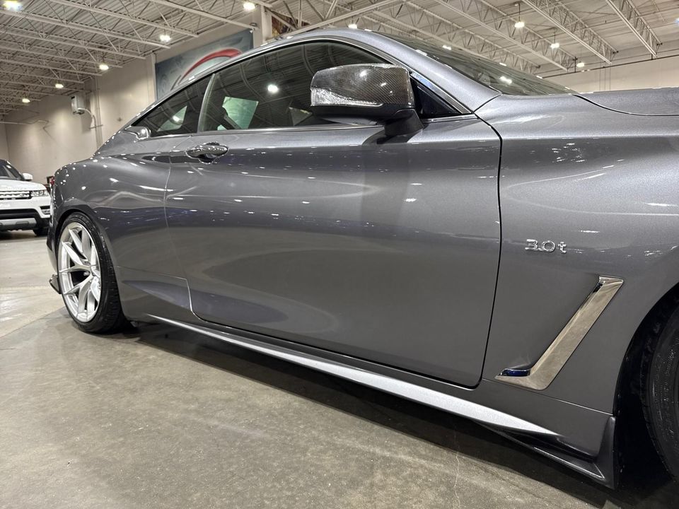 2017 INFINITI Q60