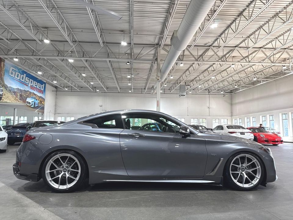 2017 INFINITI Q60