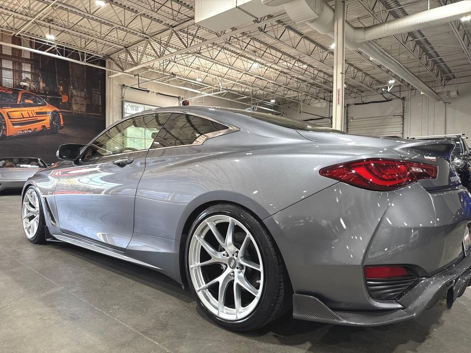 2017 INFINITI Q60