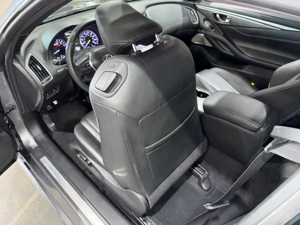 2017 INFINITI Q60