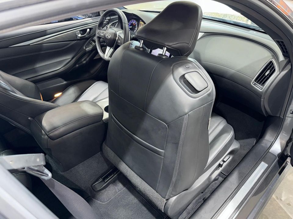 2017 INFINITI Q60
