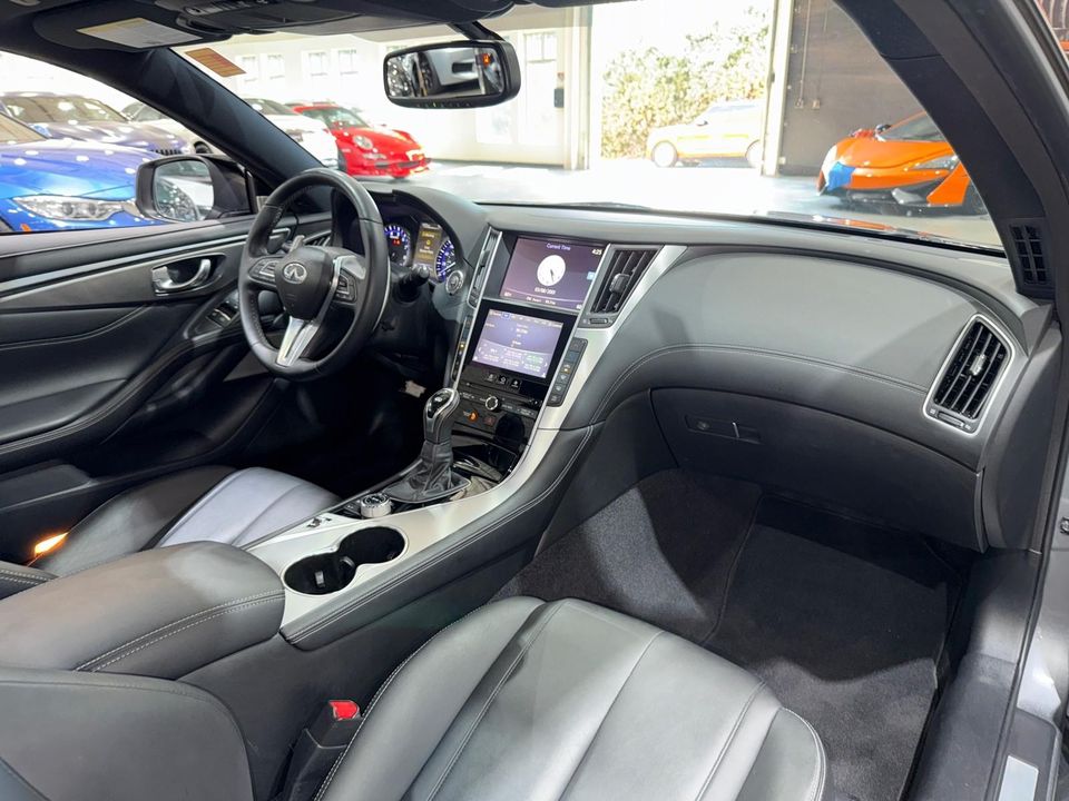 2017 INFINITI Q60