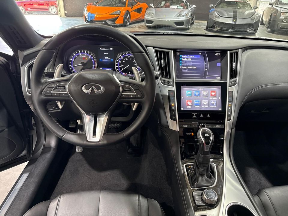 2017 INFINITI Q60