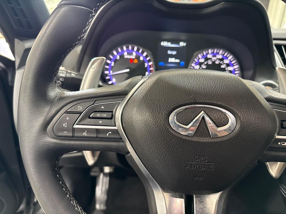 2017 INFINITI Q60