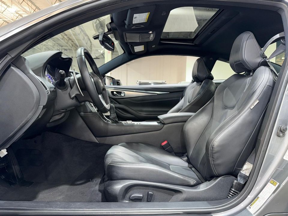 2017 INFINITI Q60