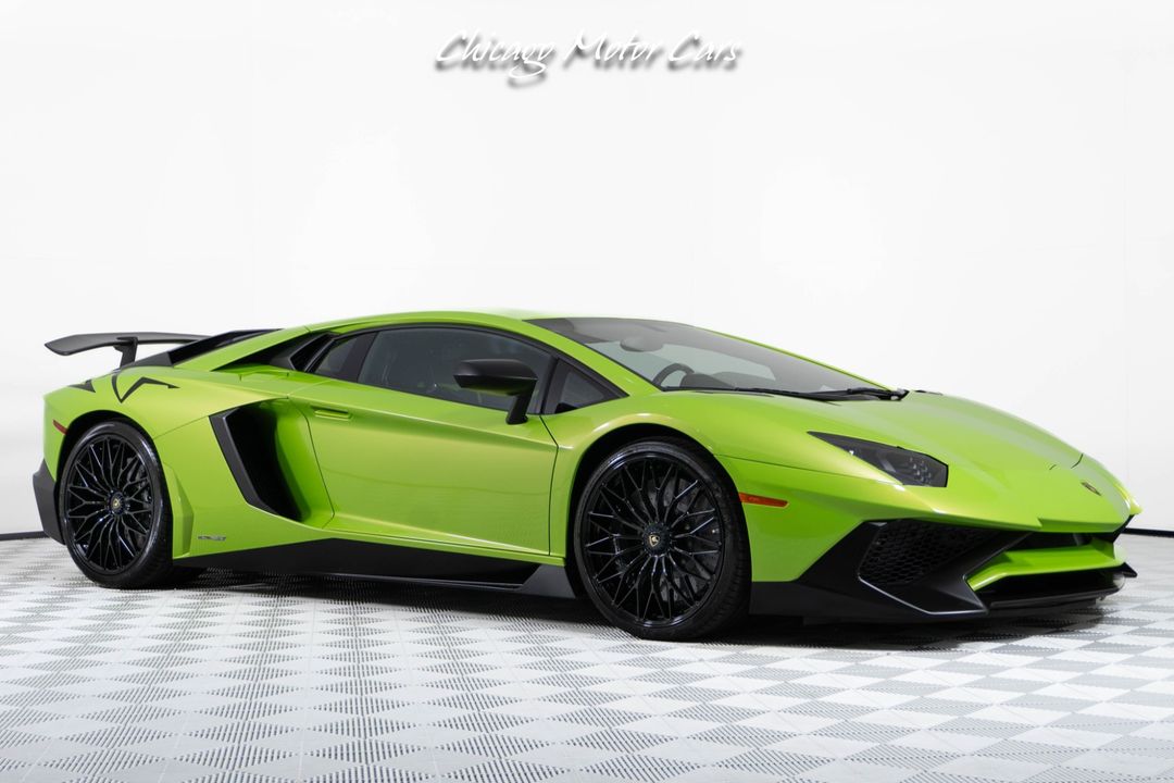 2016 Lamborghini Aventador SV
