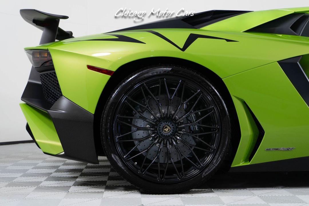 2016 Lamborghini Aventador SV