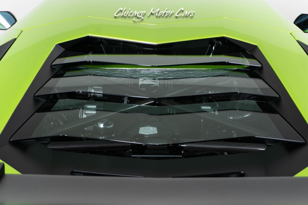 2016 Lamborghini Aventador SV