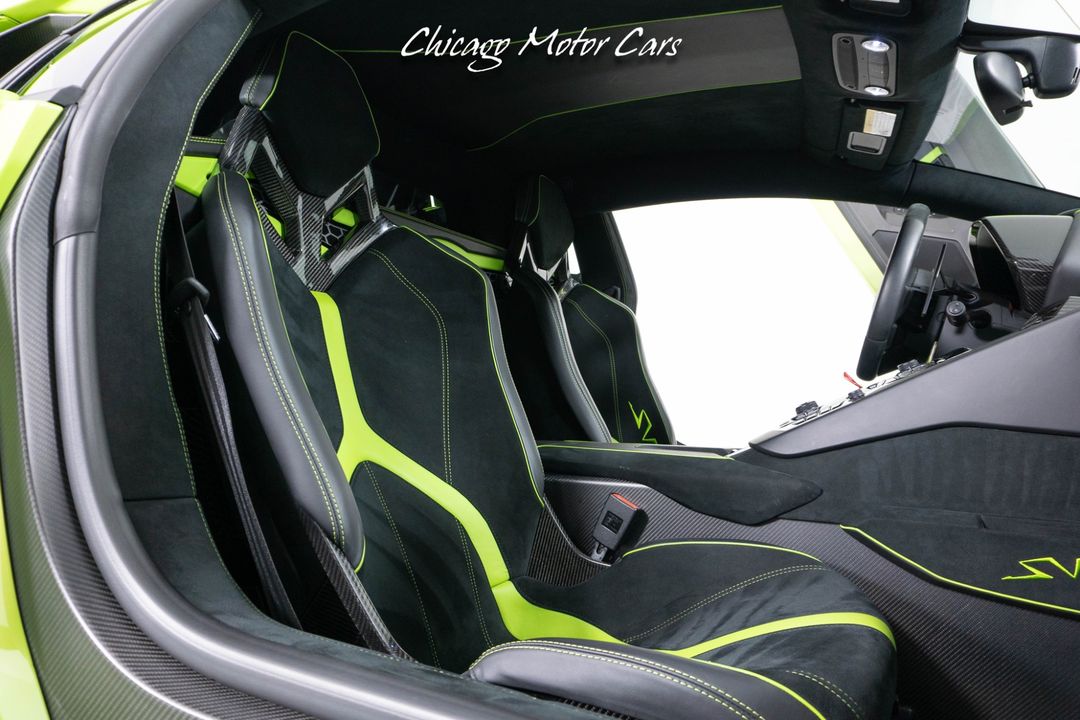 2016 Lamborghini Aventador SV