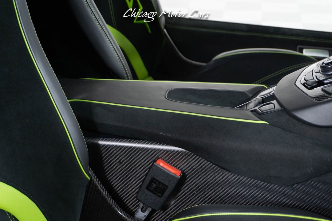 2016 Lamborghini Aventador SV