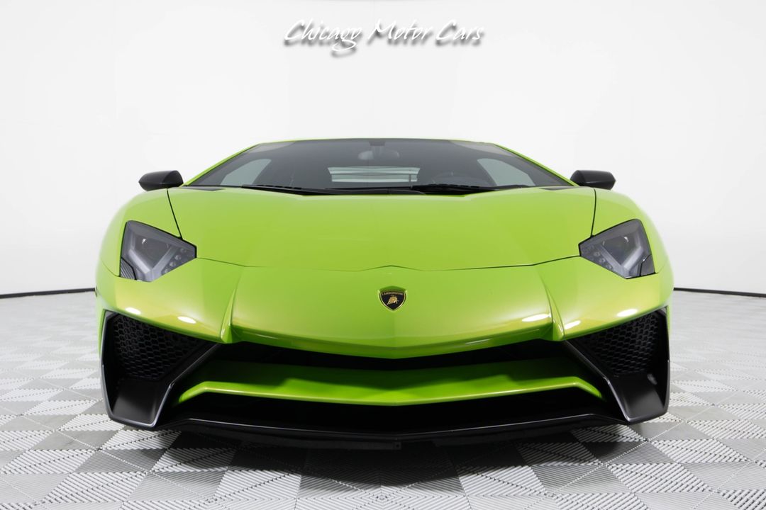 2016 Lamborghini Aventador SV