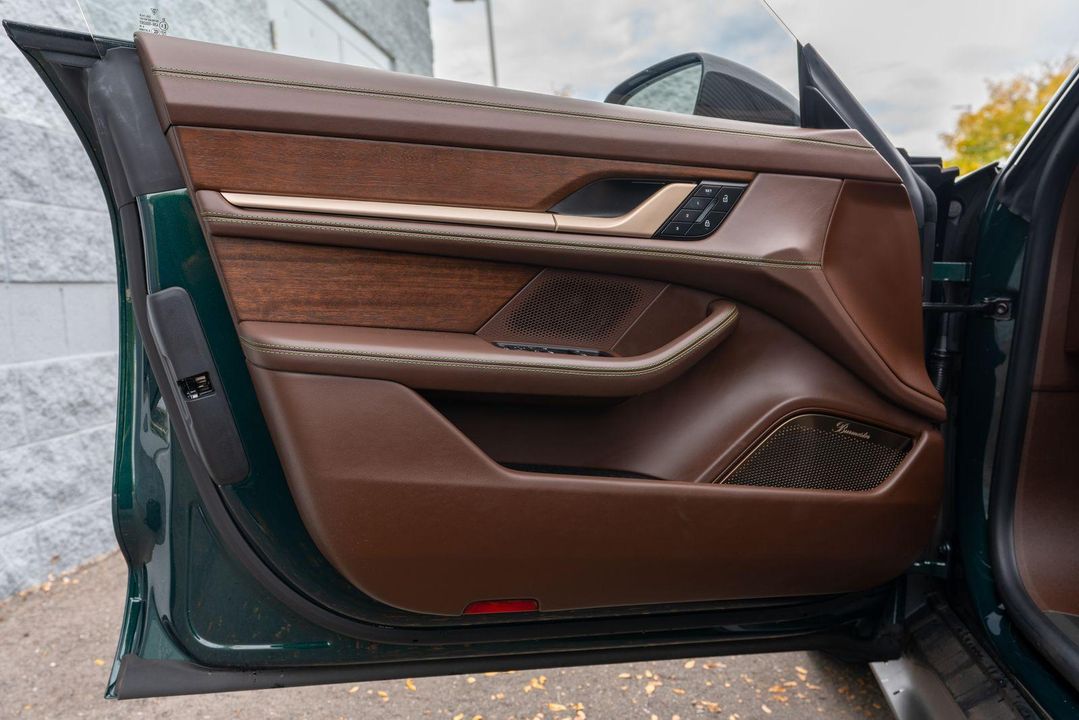 2024 Porsche Taycan