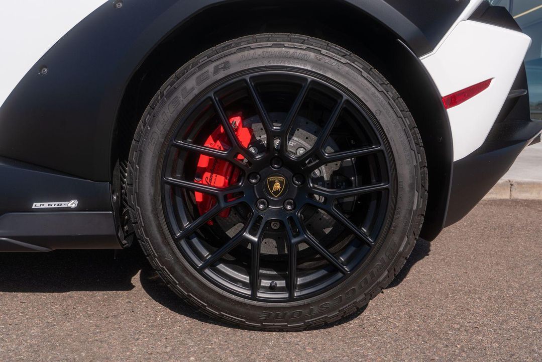 2024 Lamborghini Huracan Sterrato