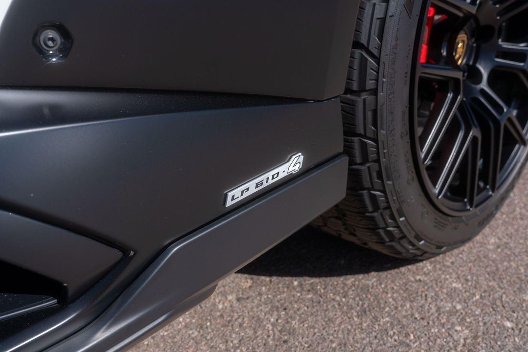 2024 Lamborghini Huracan Sterrato