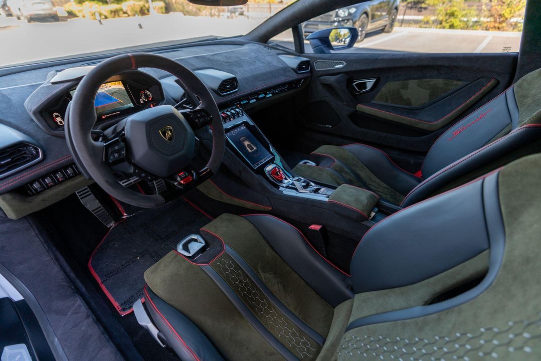 2024 Lamborghini Huracan Sterrato