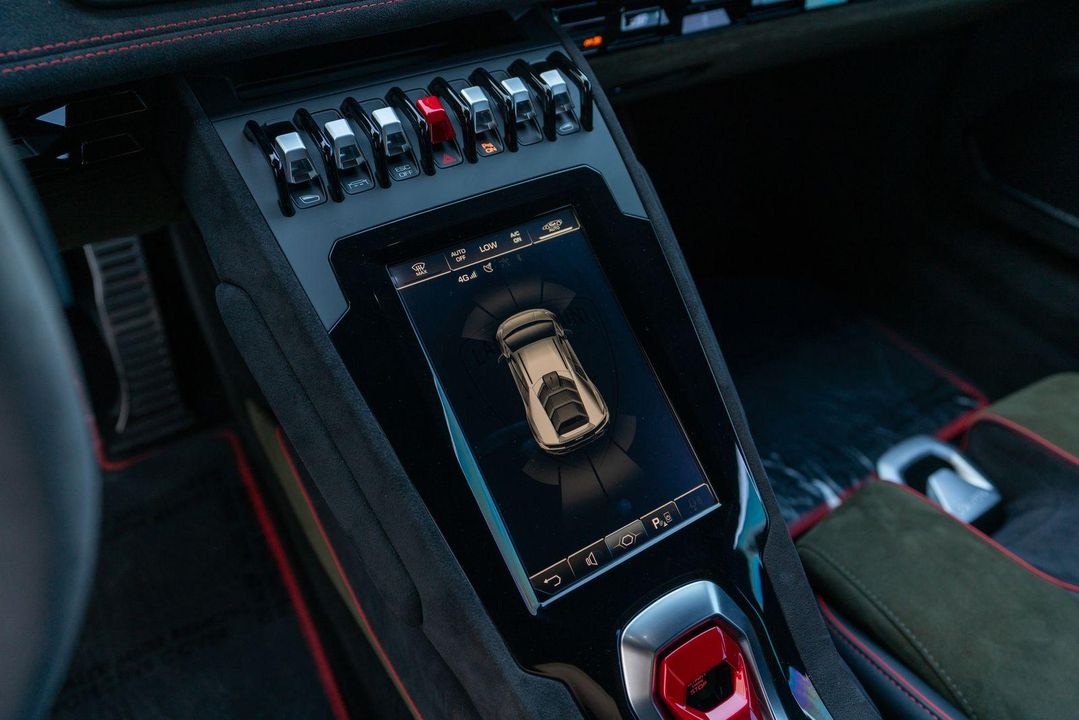 2024 Lamborghini Huracan Sterrato