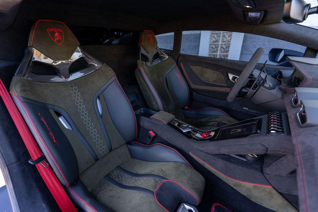 2024 Lamborghini Huracan Sterrato
