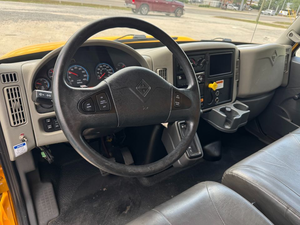 2019 International DURASTAR 4300
