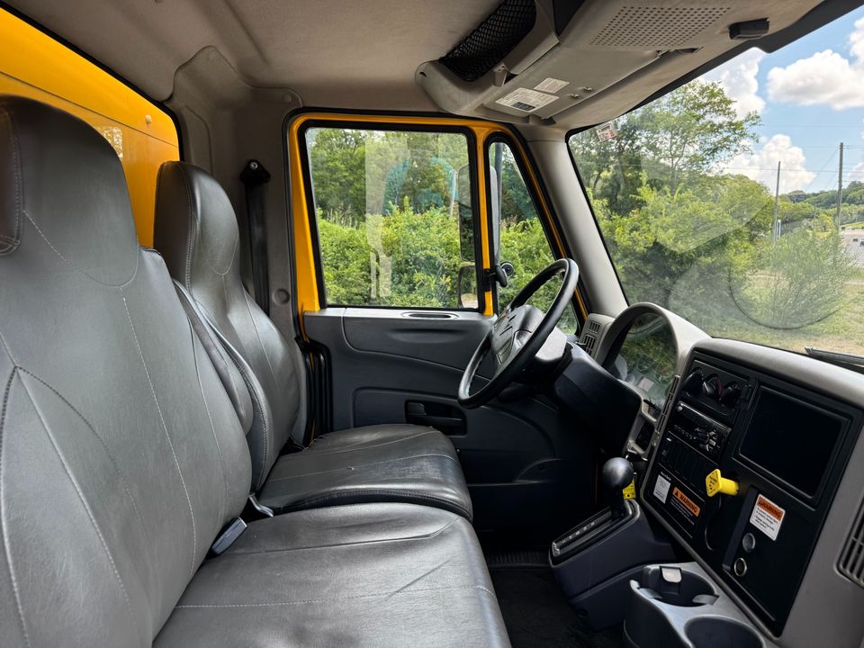 2019 International DURASTAR 4300
